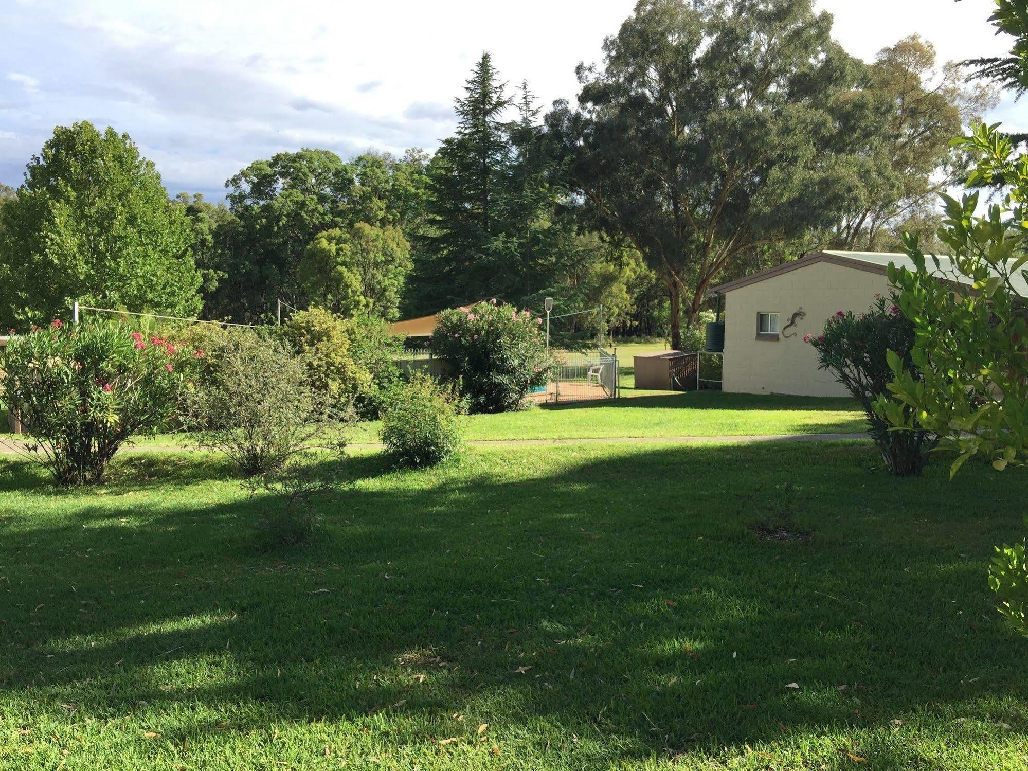 Warrumbungles Mountain Motel Coonabarabran Eksteriør billede